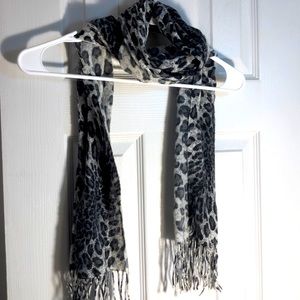 Gray Cheetah print scarf!